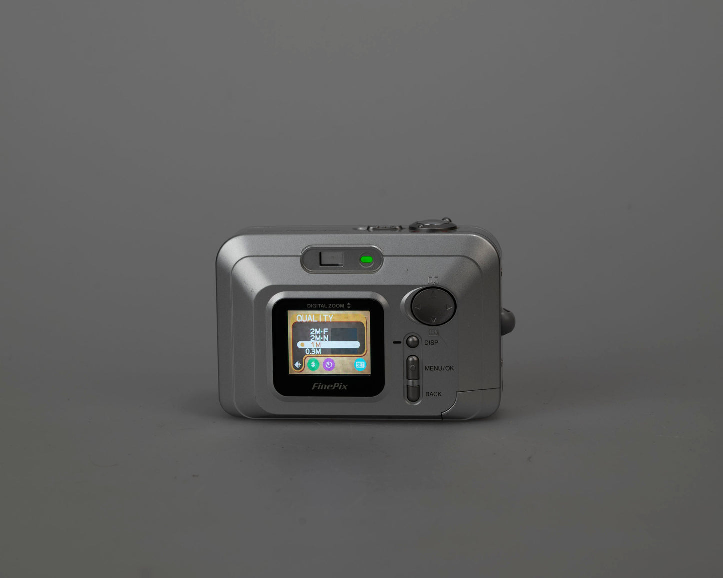 Fujifilm Finepix A200 2 MP capteur CCD appareil photo numérique (utilise des piles AA + cartes xD)
