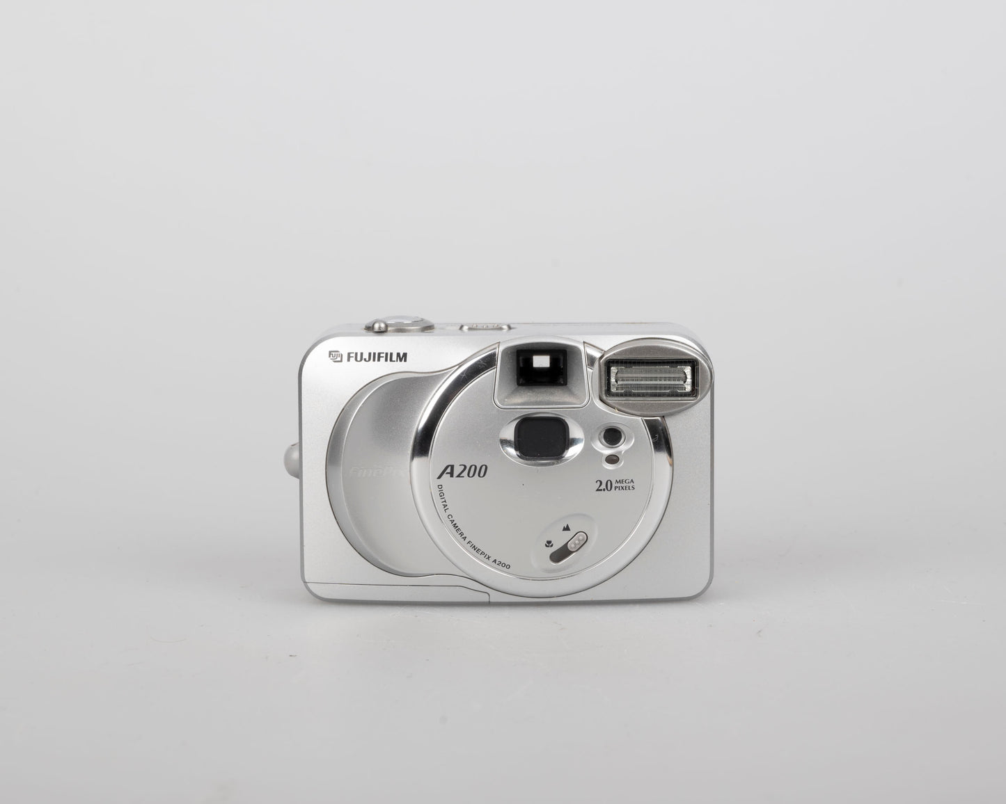 Fujifilm Finepix A200 2 MP capteur CCD appareil photo numérique (utilise des piles AA + cartes xD)