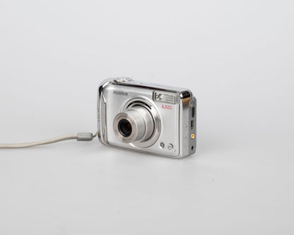 Fujifilm Finepix A610 6.3 MP CCD sensor digicam (uses AA batteries + xD cards)