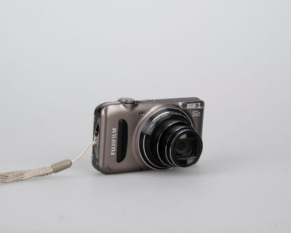 Fujifilm Finepix T300 digicam w/ 14 MP CCD sensor w/ box + battery + charger + manual