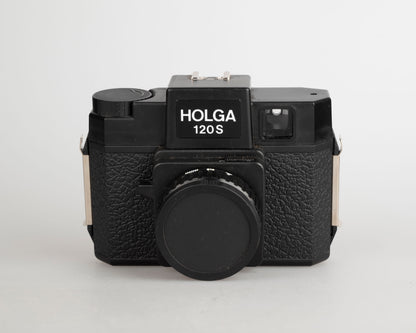 Vintage Holga 120S medium format camera w/ original box, strap, and lens cap