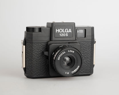 Vintage Holga 120S medium format camera w/ original box, strap, and lens cap