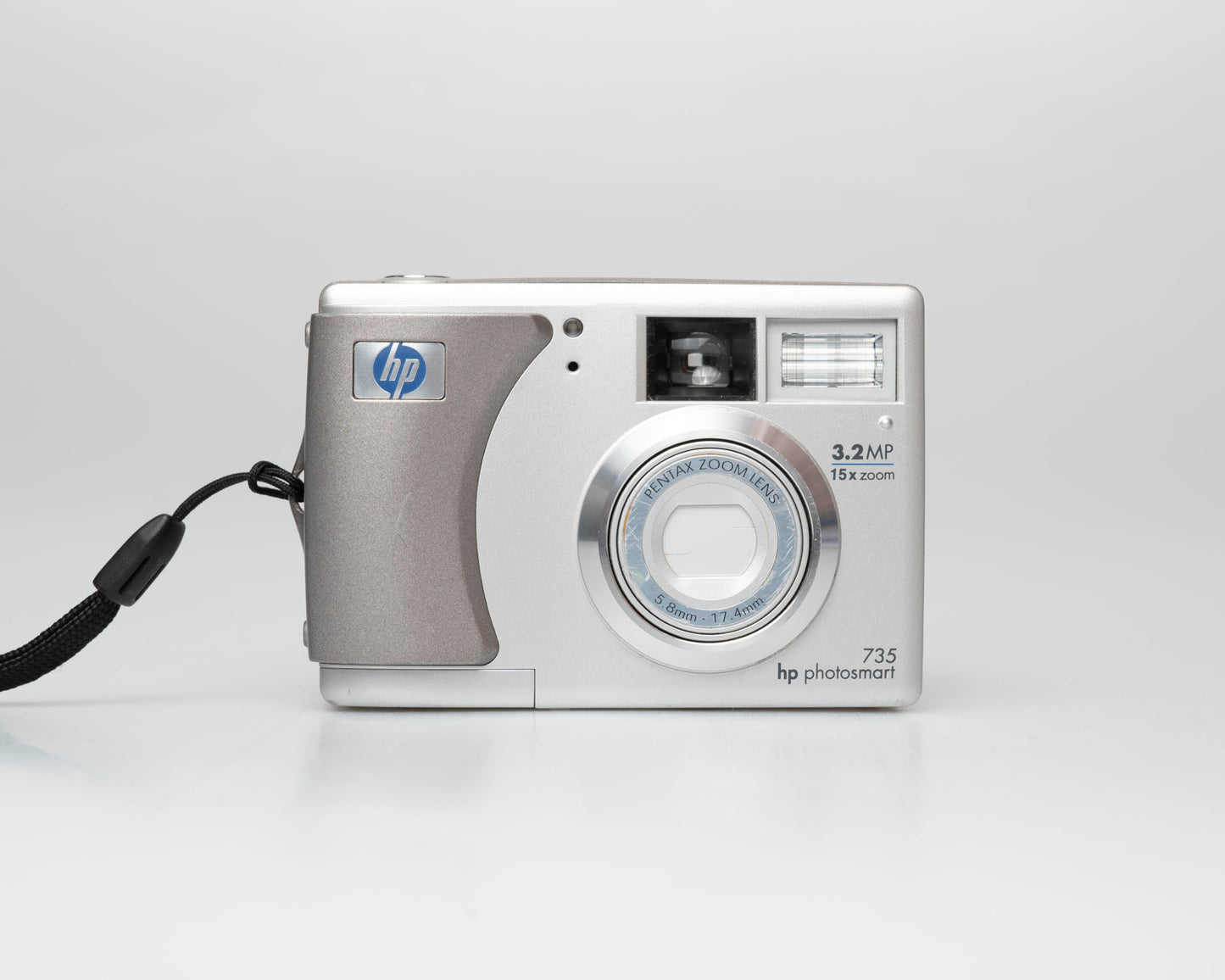 HP Photosmart 735 3.2 MP CCD sensor digicam w/ 512MB SD (serial Q2210A)