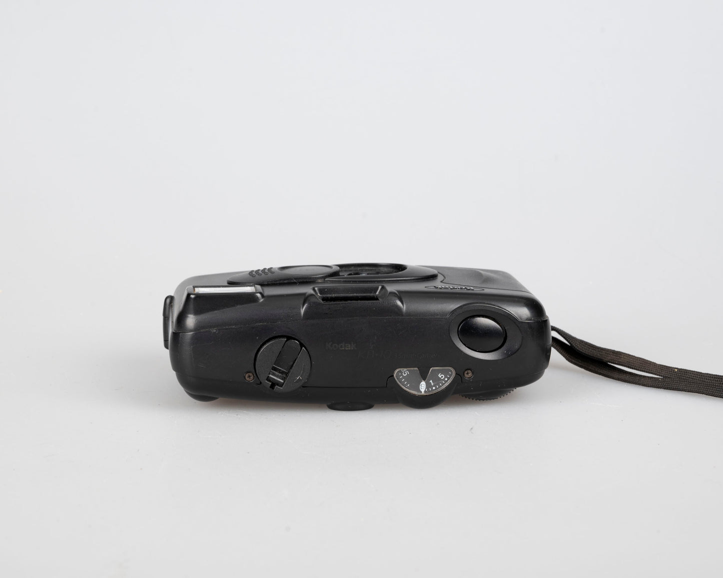 Kodak KB10 35mm camera w/ case
