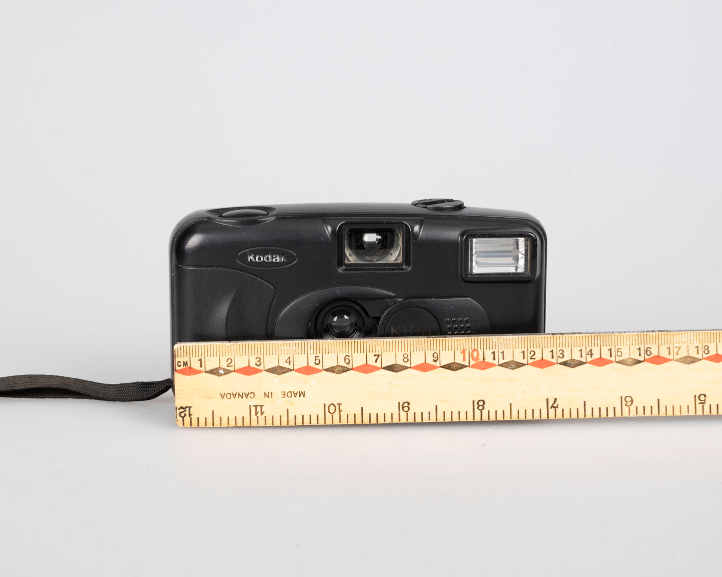 Kodak KB10 35mm camera w/ case
