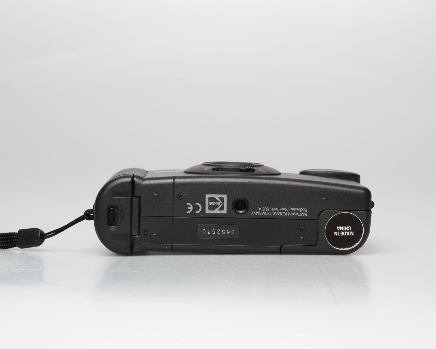 Kodak KE40 Easyload 35mm camera (serial 0652570)