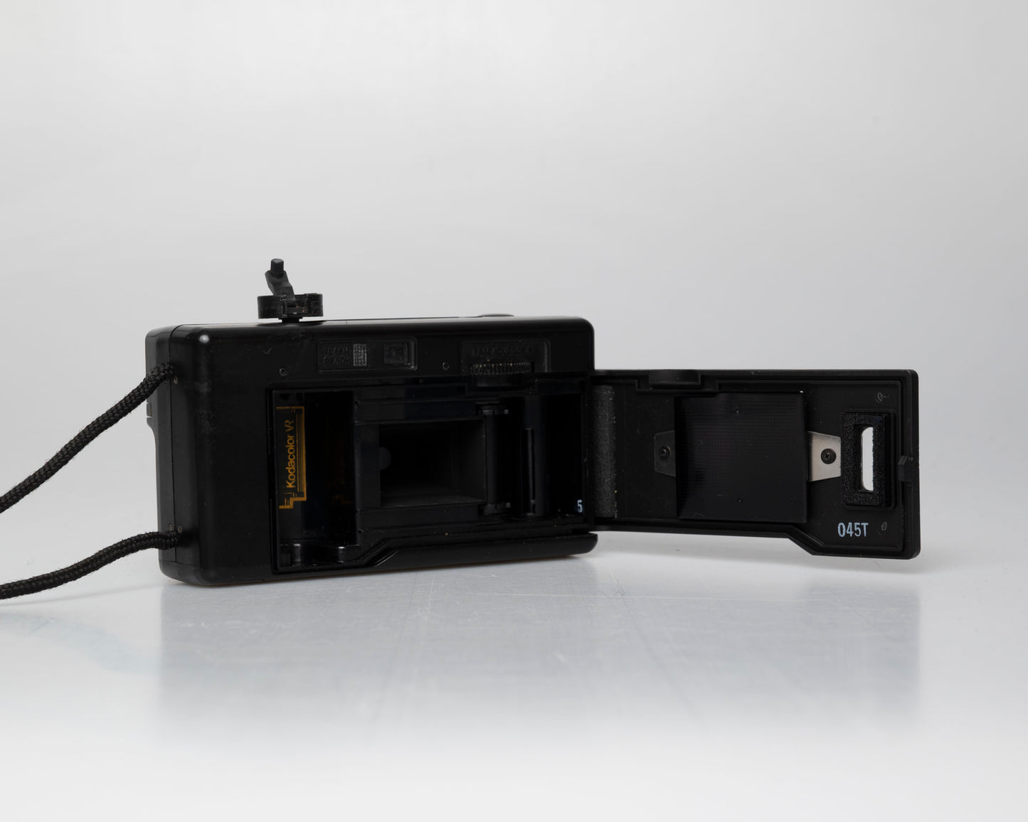 Kodak VR35 K4 35mm camera (serial 045T)