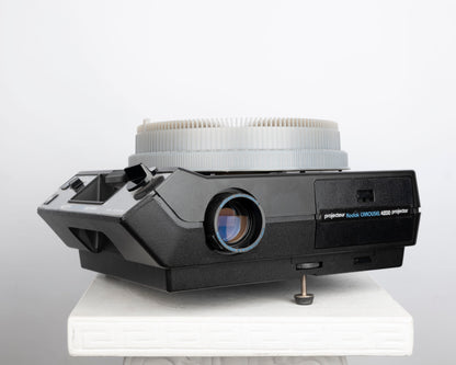 Projecteur de diapositives Kodak Carousel 4200 35 mm avec objectif Ektanar C 102 mm f2.8 (série 306895)