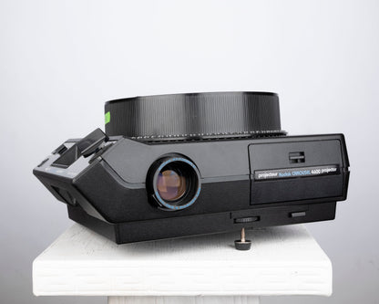 Kodak Carousel 4600 35mm slide projector w/ Ektanar C 102mm f2.8 lens (155965)