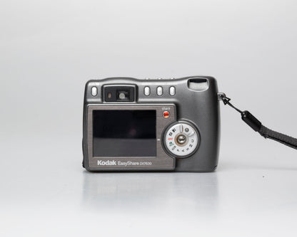 Kodak DX7630 appareil photo numérique 6,1 mégapixels avec carte SD de 1 Go + batterie + chargeur (numéro de série KCKDC43316059)