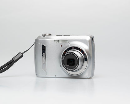 Kodak Easyshare C142 10 MP CCD sensor digicam w/ 1 GB SD card (serial KCTFM01010999)
