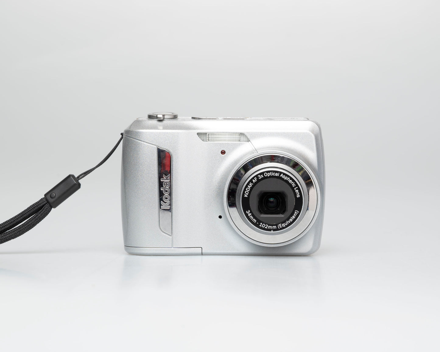 Kodak Easyshare C142 10 MP CCD sensor digicam w/ 1 GB SD card (serial KCTFM01010999)