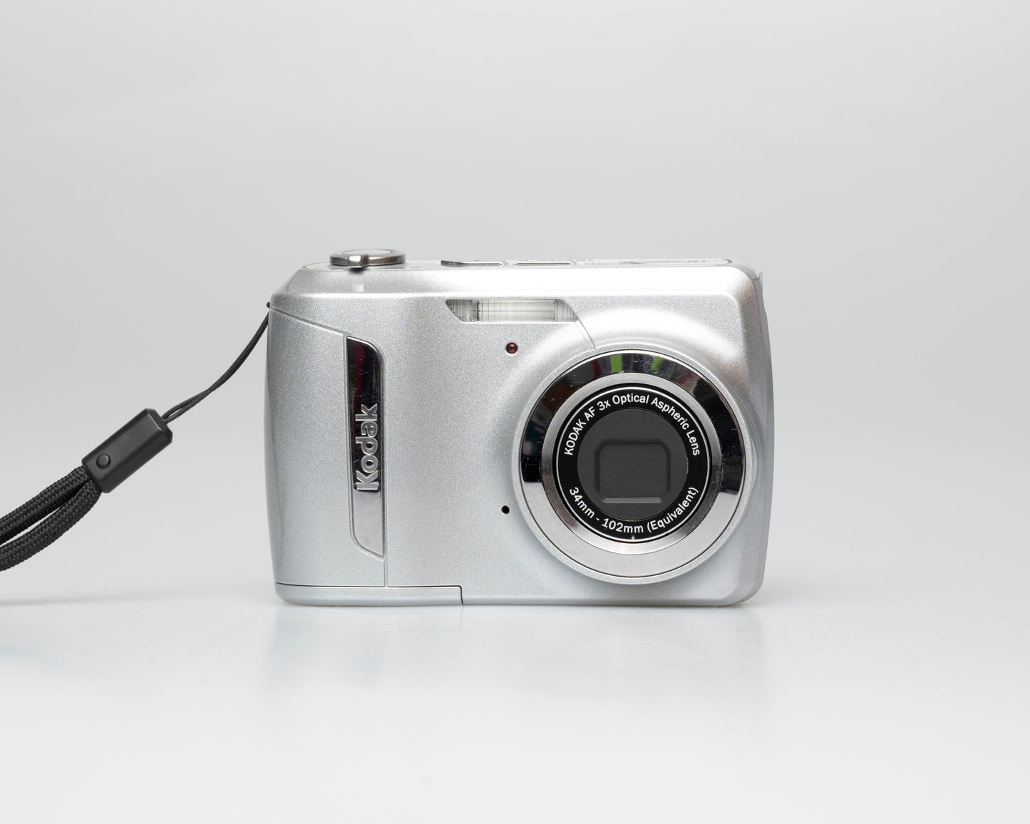 Kodak Easyshare C142 10 MP CCD sensor digicam w/ 1 GB SD card (serial KCTFM01010999)