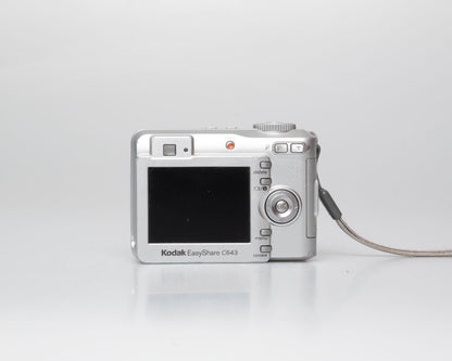 Kodak EasyShare C643 6.1 megapixel CCD sensor digicam w/ 1 GB SD card (uses AA batteries)