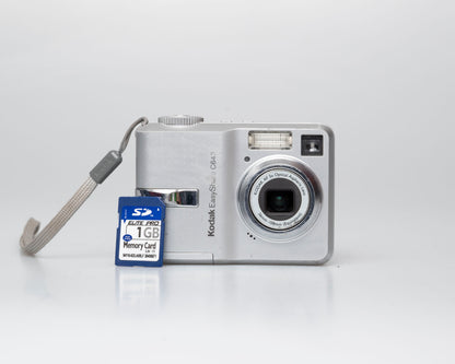 Kodak EasyShare C643 6.1 megapixel CCD sensor digicam w/ 1 GB SD card (uses AA batteries)