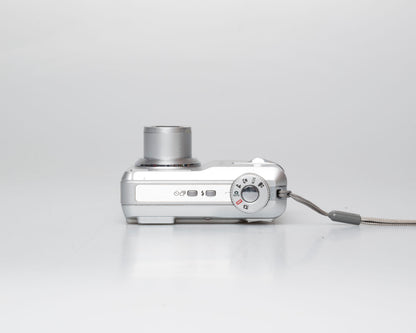 Kodak EasyShare C643 6.1 megapixel CCD sensor digicam w/ 1 GB SD card (uses AA batteries)