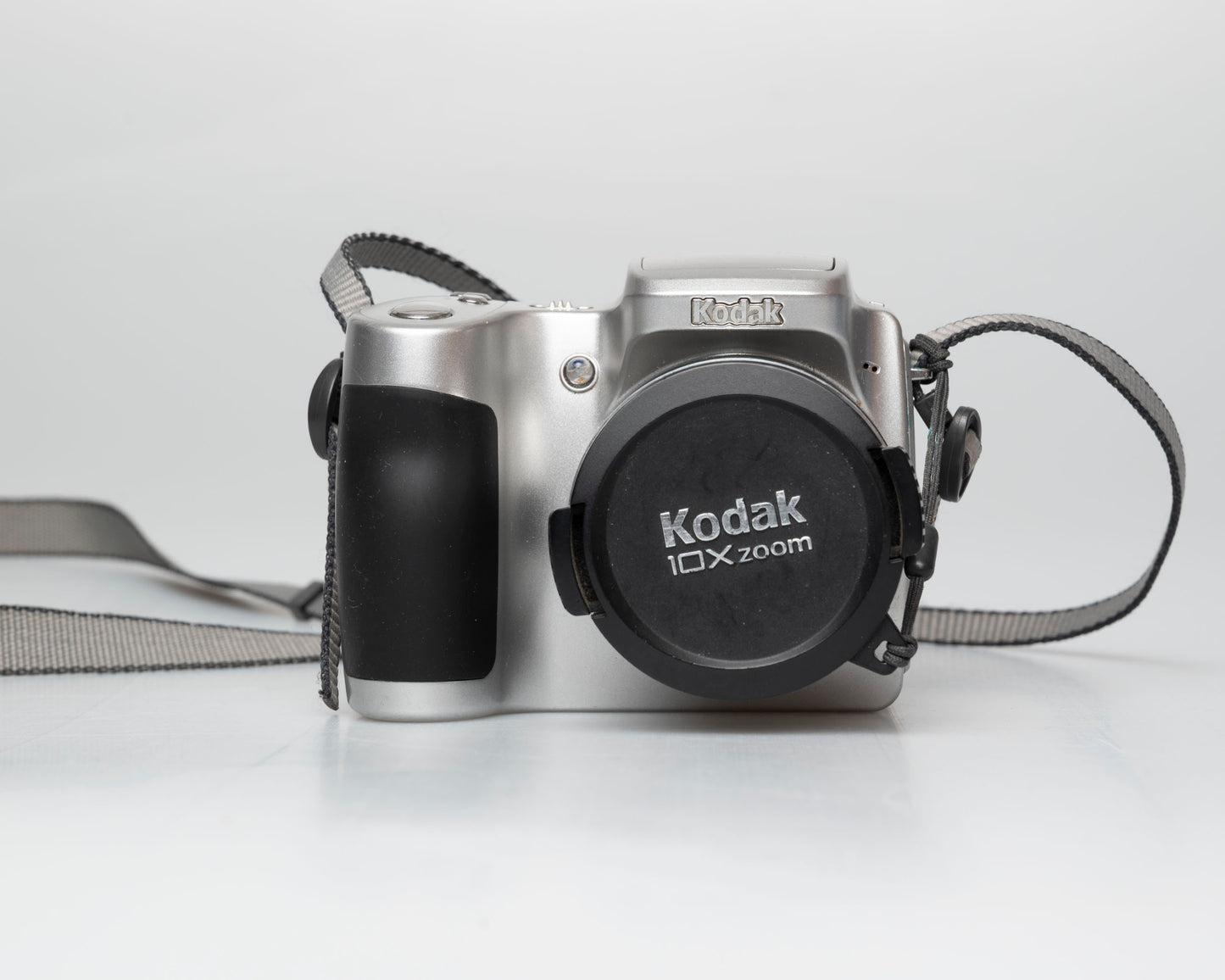 Kodak Easyshare Z650 6 MP digicam w/ 2GB SD card (serial KCKFL63117002)