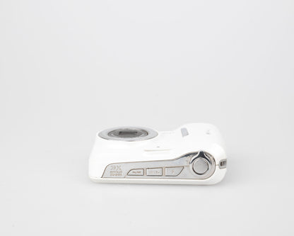 Kodak Easyshare C1530 digicam w/ 14 MP CCD sensor (uses AA batteries and SD memory cards)