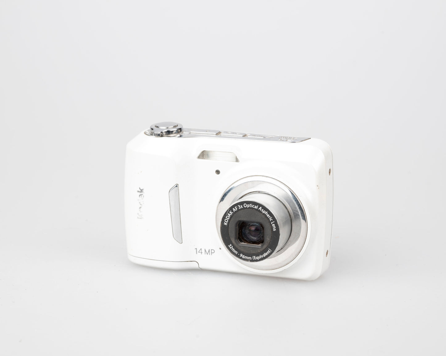 Kodak Easyshare C1530 digicam w/ 14 MP CCD sensor (uses AA batteries and SD memory cards)