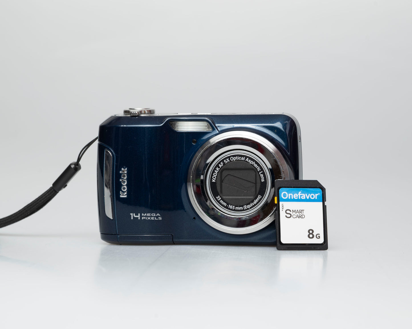 Kodak EasyShare C195 14 MP capteur CCD appareil photo numérique avec carte SD de 8 Go (numéro de série KCGNA02917709)