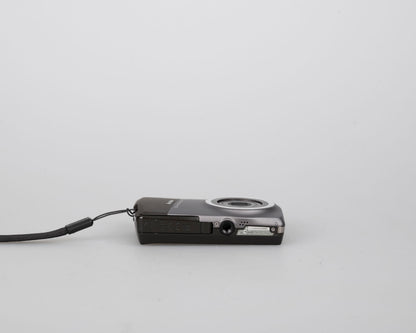 Appareil photo numérique à capteur CCD Kodak Easyshare M530 12 MP avec chargeur + batterie (utilise la mémoire de la carte SD)
