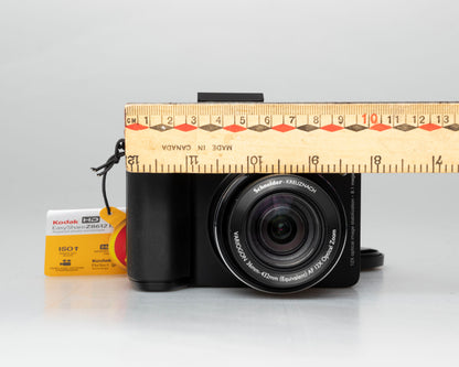 Kodak Easyshare Z8612 IS digicam w/ 8.1 MP CCD sensor + 8GB SD card (New Old Stock)