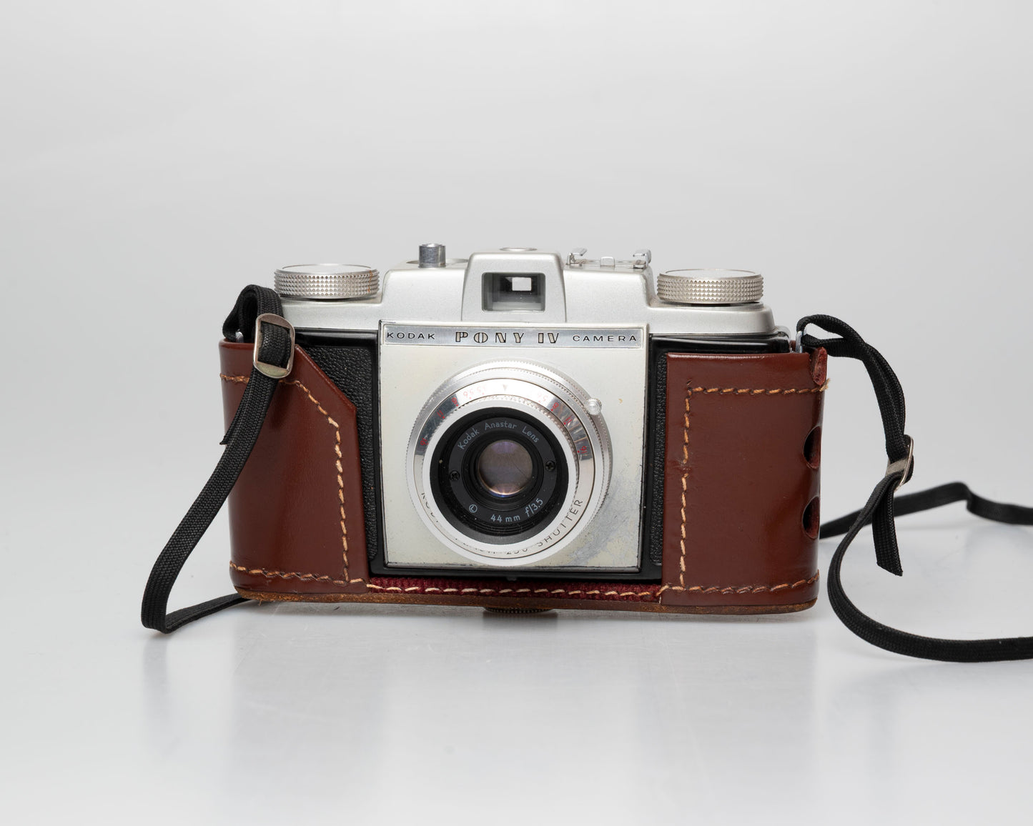 Kodak Pony IV 35mm camera w/ case (serial 142079)