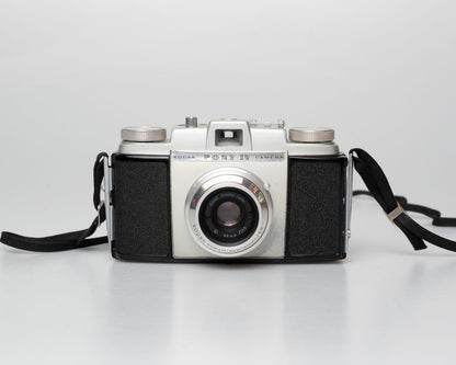 Kodak Pony IV 35mm camera w/ case (serial 142079)