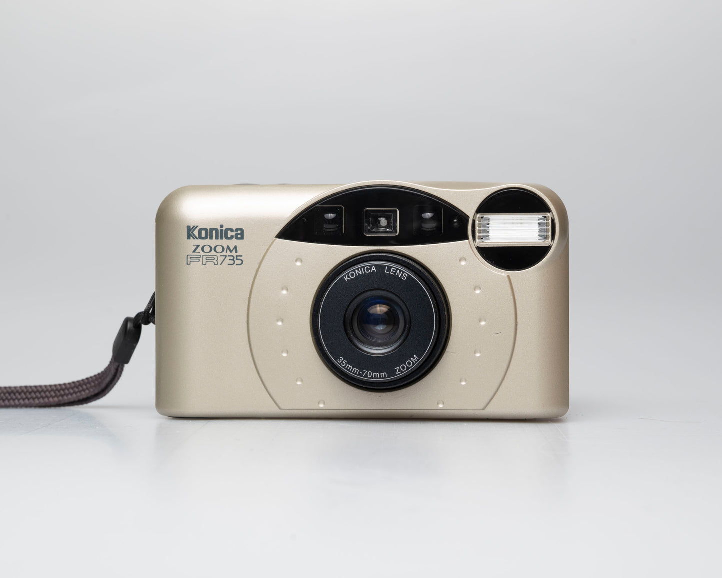 Konica FR735 35mm camera w/ case (serial 7048928)