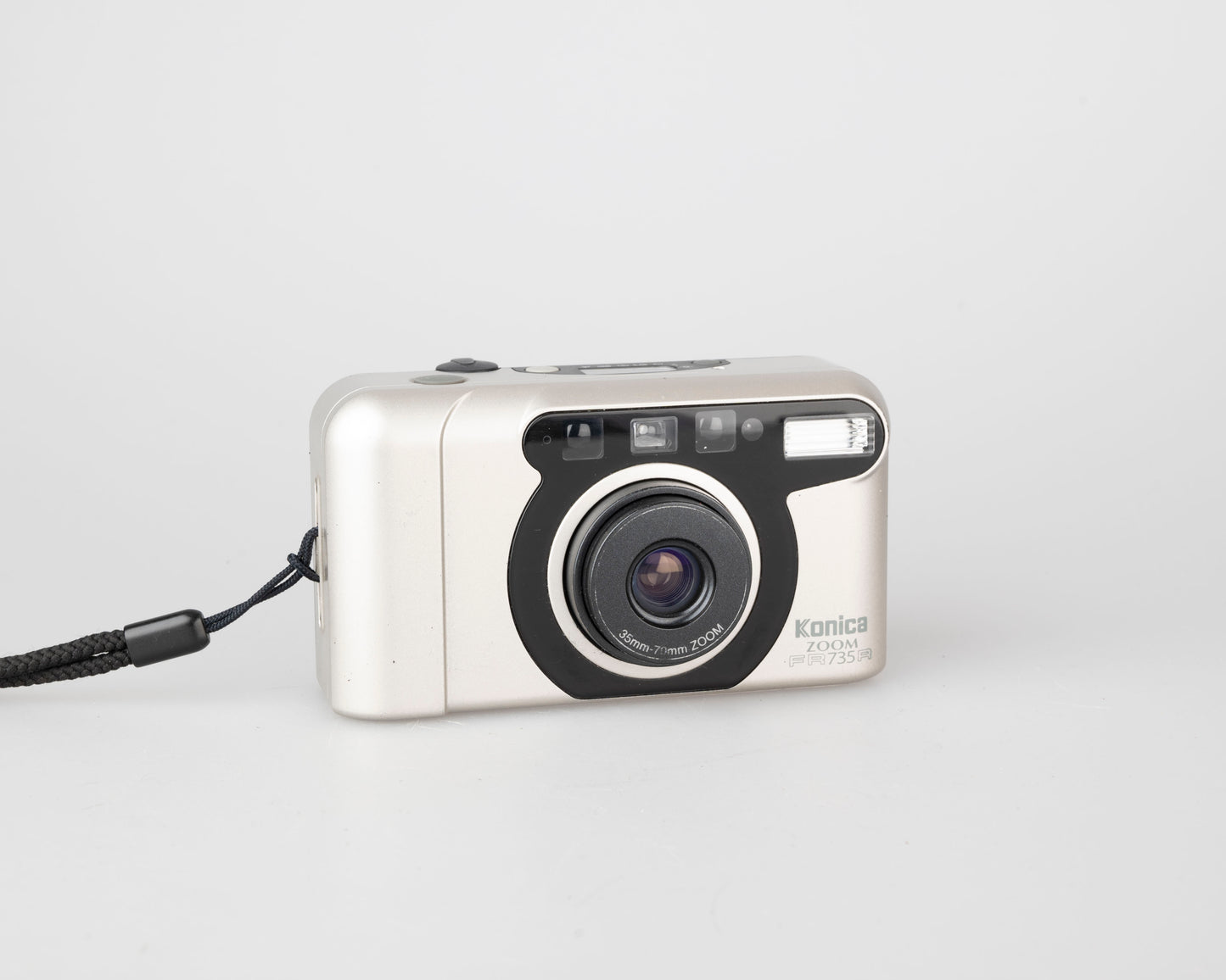 Appareil photo Konica FR735-R (alias Z-Up 70 Super) 35 mm avec étui