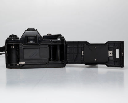 Konica TC-X appareil photo reflex 35mm avec objectif Hexanon AR 50mm f1.8 + manuel (numéro de série 268882)