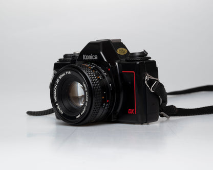 Konica TC-X appareil photo reflex 35mm avec objectif Hexanon AR 50mm f1.8 + manuel (numéro de série 268882)