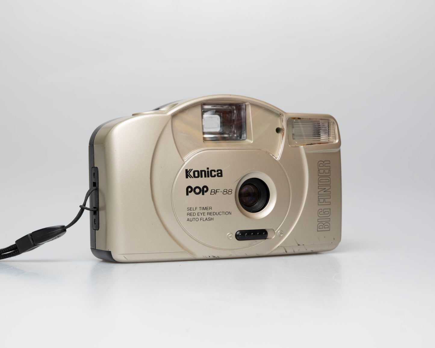 Konica Pop BF-88 35mm point-and-shoot camera (serial BI013202)