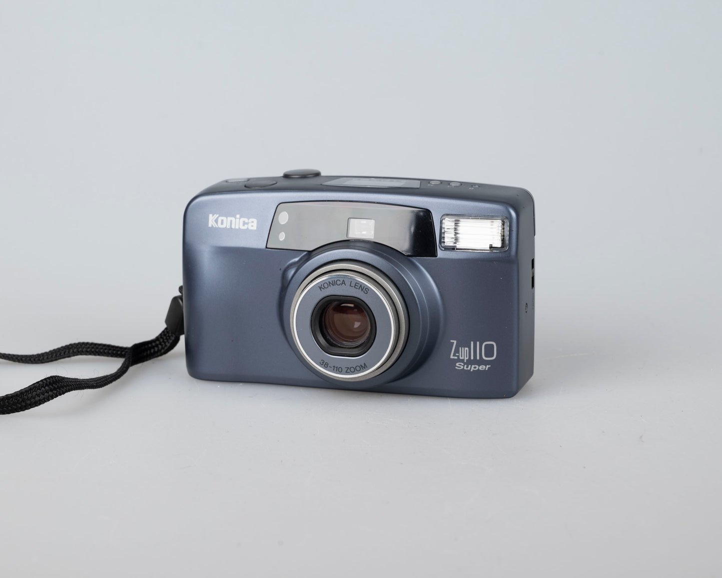 Appareil photo Konica Z-up 110 Super 35 mm avec étui (série 7039917)