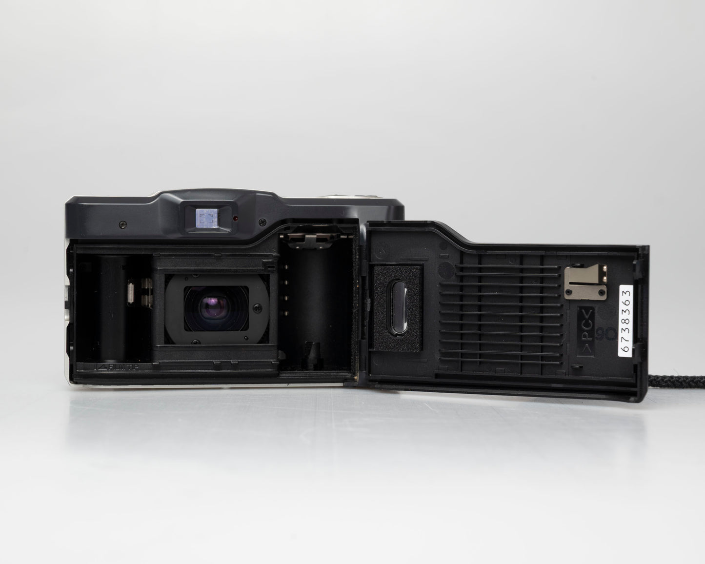 Konica Z-Up 60 35mm point-and-shoot camera w/ case (serial  6738363)