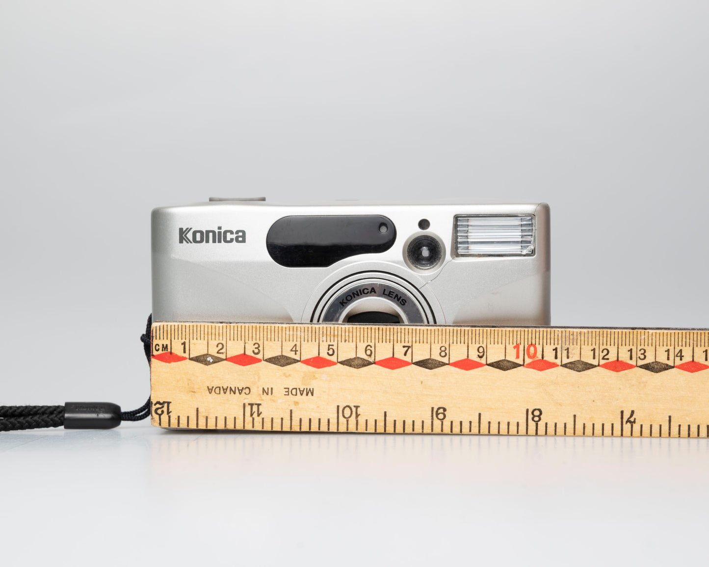 Konica Z-Up 80e compact 35mm camera (serial 6692987)