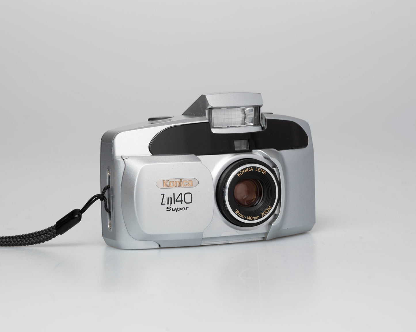 Appareil photo Konica Z-up 140 Super 35 mm avec étui (série 2097499) 🎞 testé sur film 🎞