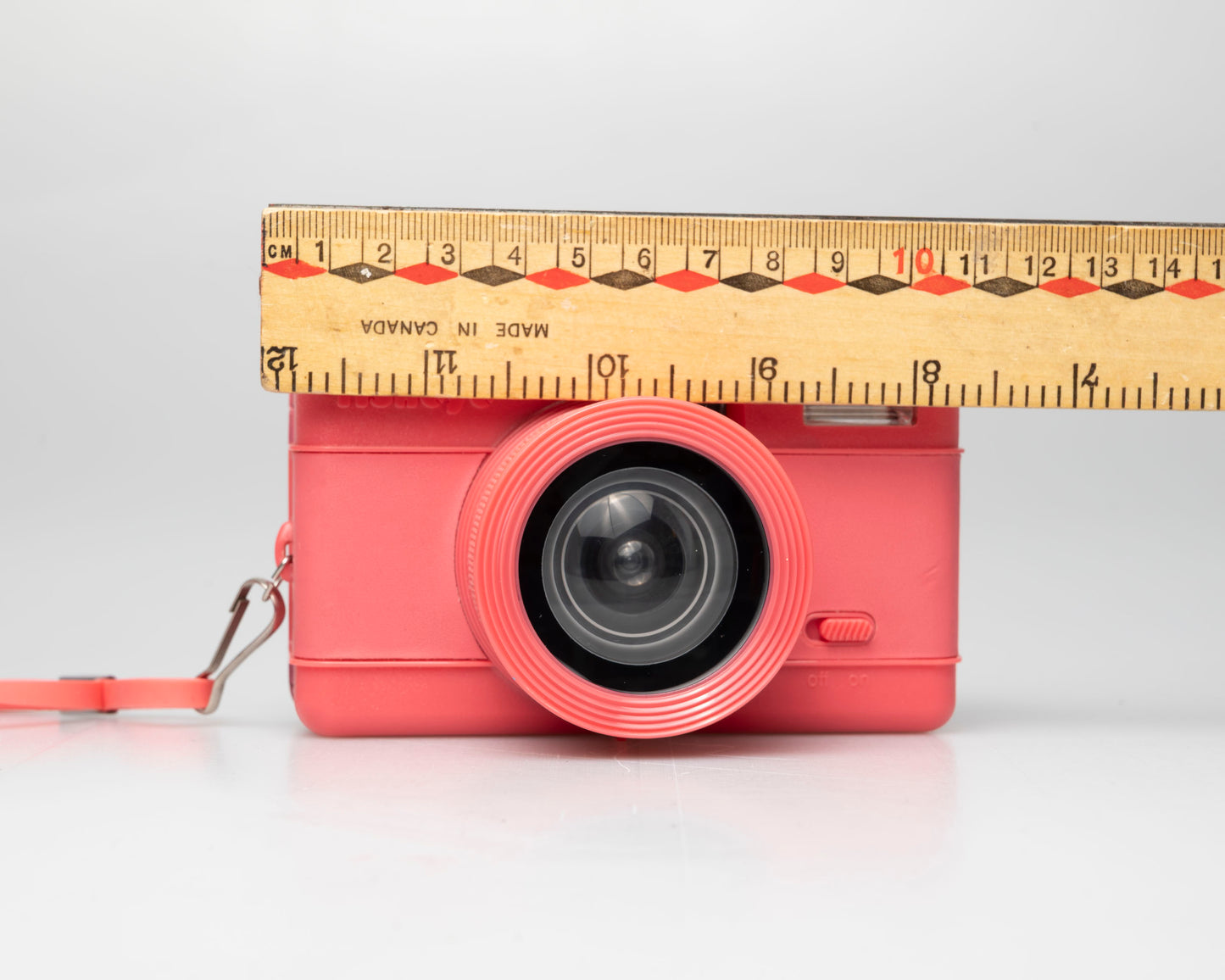 Lomography Fisheye One 35mm film camera (serial 1121342)