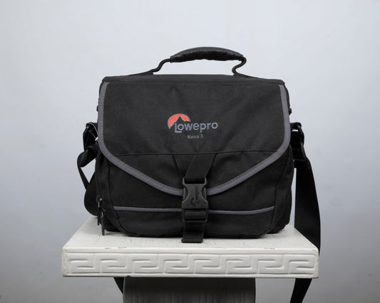 Sac photo Lowepro Nova 3 de taille moyenne