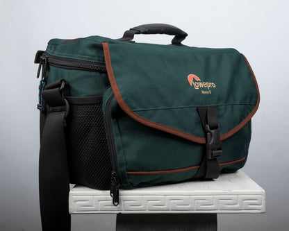 Grand sac pour appareil photo Lowepro Nova 5