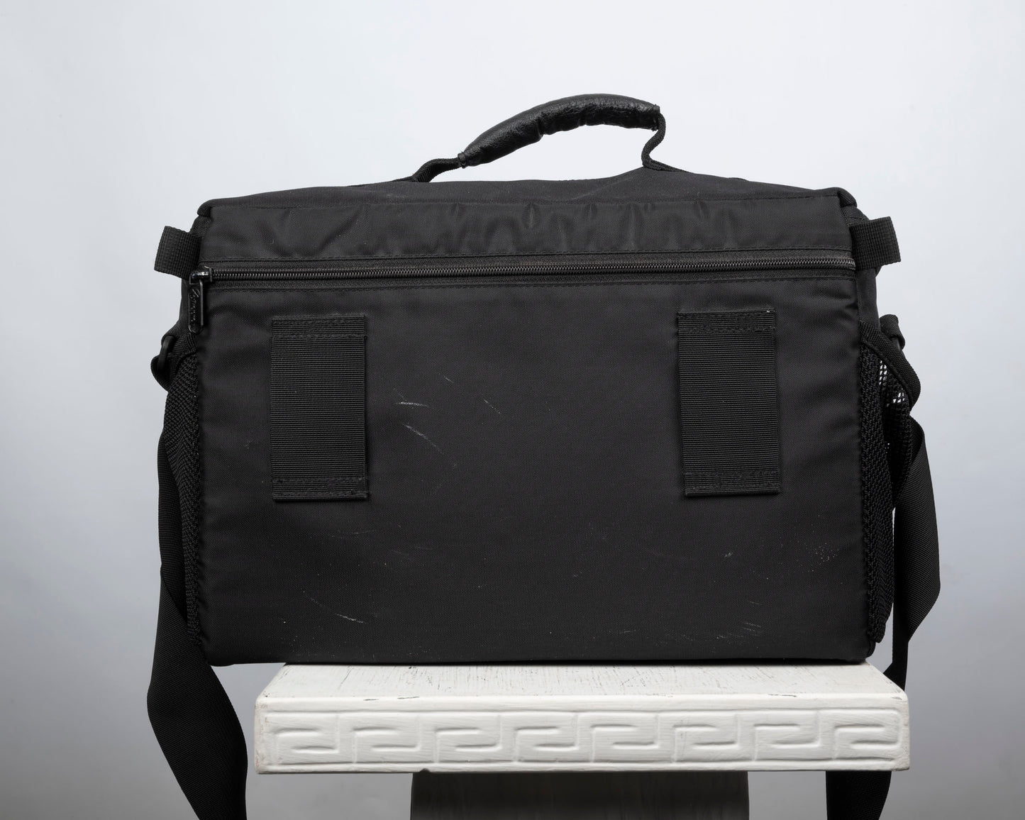 Lowepro Nova 5 grand sac pour appareil photo (noir avec bordure grise)