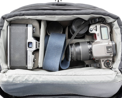 Lowepro Nova 5 grand sac pour appareil photo (noir avec bordure grise)