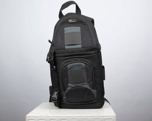 Caméra arrière Lowepro SlingShot 100 AW
