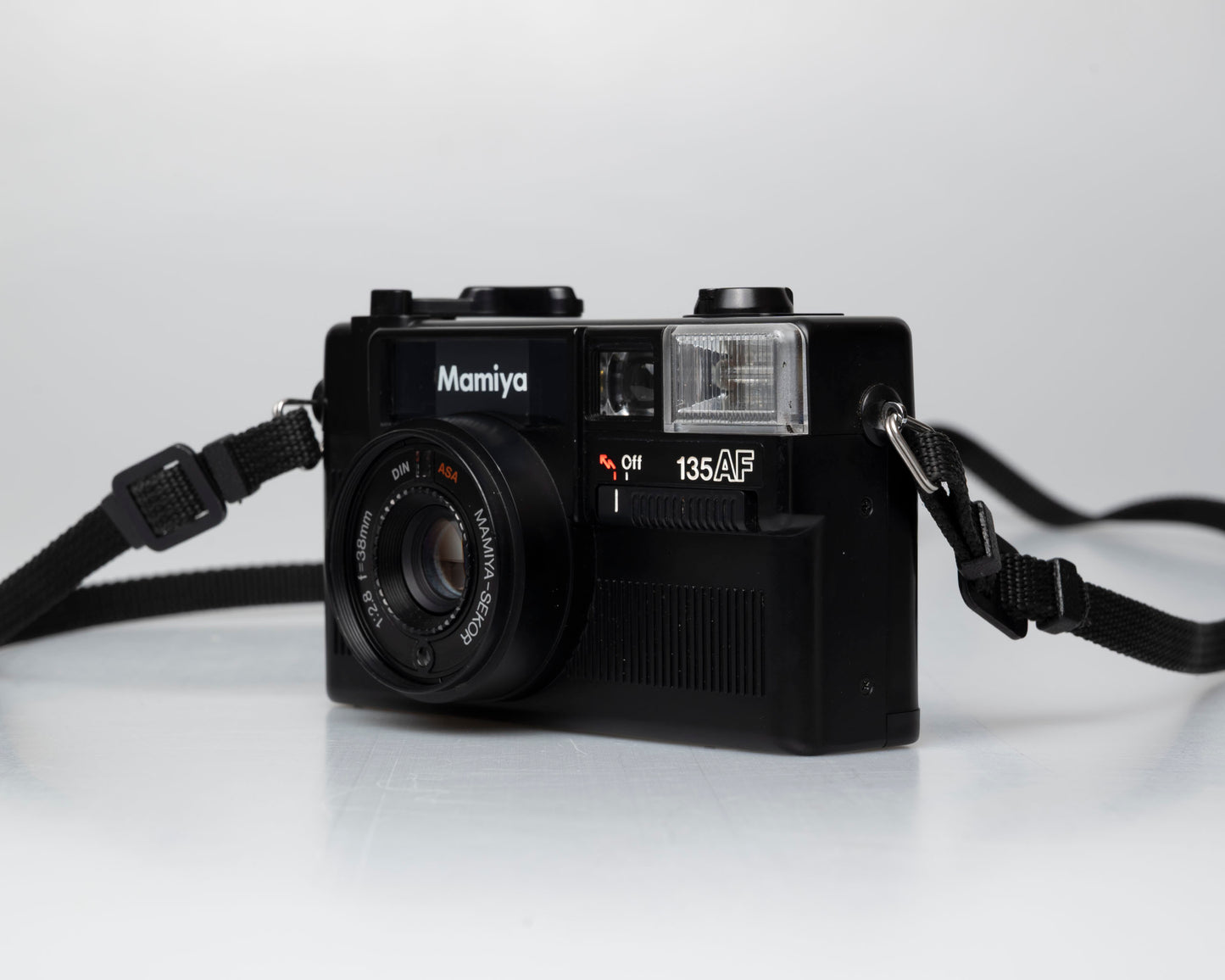 Appareil photo Mamiya 135 AF 35mm avec étui (série 1022364) | film🎞 testé