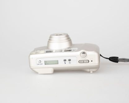 Minolta 110 Zoom ultra compact 35mm camera w/ case (serial 34332652)