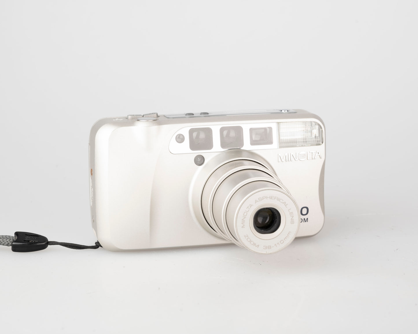 Minolta 110 Zoom ultra compact 35mm camera w/ case (serial 34332652)