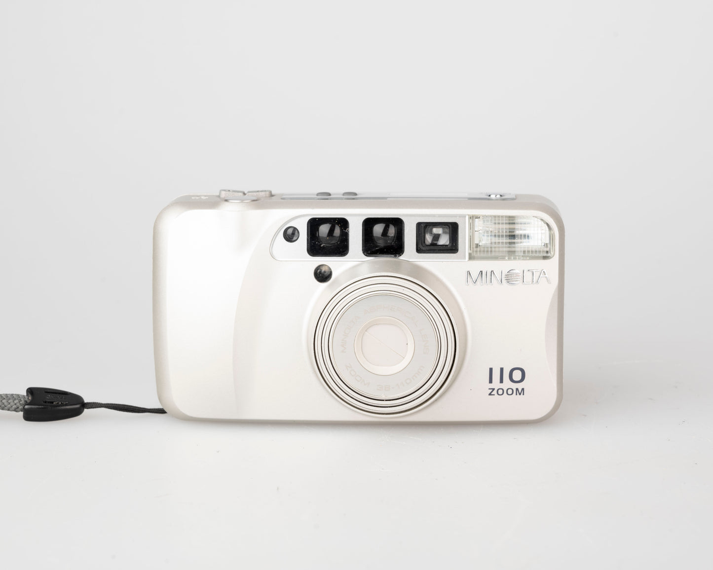 Minolta 110 Zoom ultra compact 35mm camera w/ case (serial 34332652)
