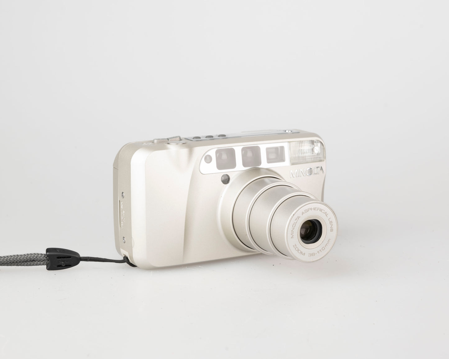 Minolta 110 Zoom Date compact 35mm camera w/ case (serial 42312807)
