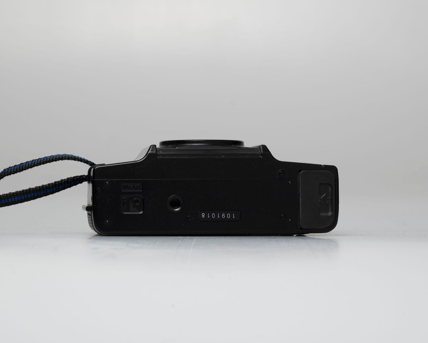 Minolta AF-S Auto Focus 35mm camera (serial 1091018) | film🎞tested