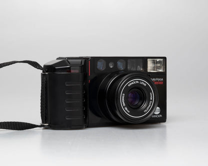 Appareil photo argentique à mise au point automatique Minolta AF Tele à double objectif 35mm avec boîte (numéro de série 58114422)